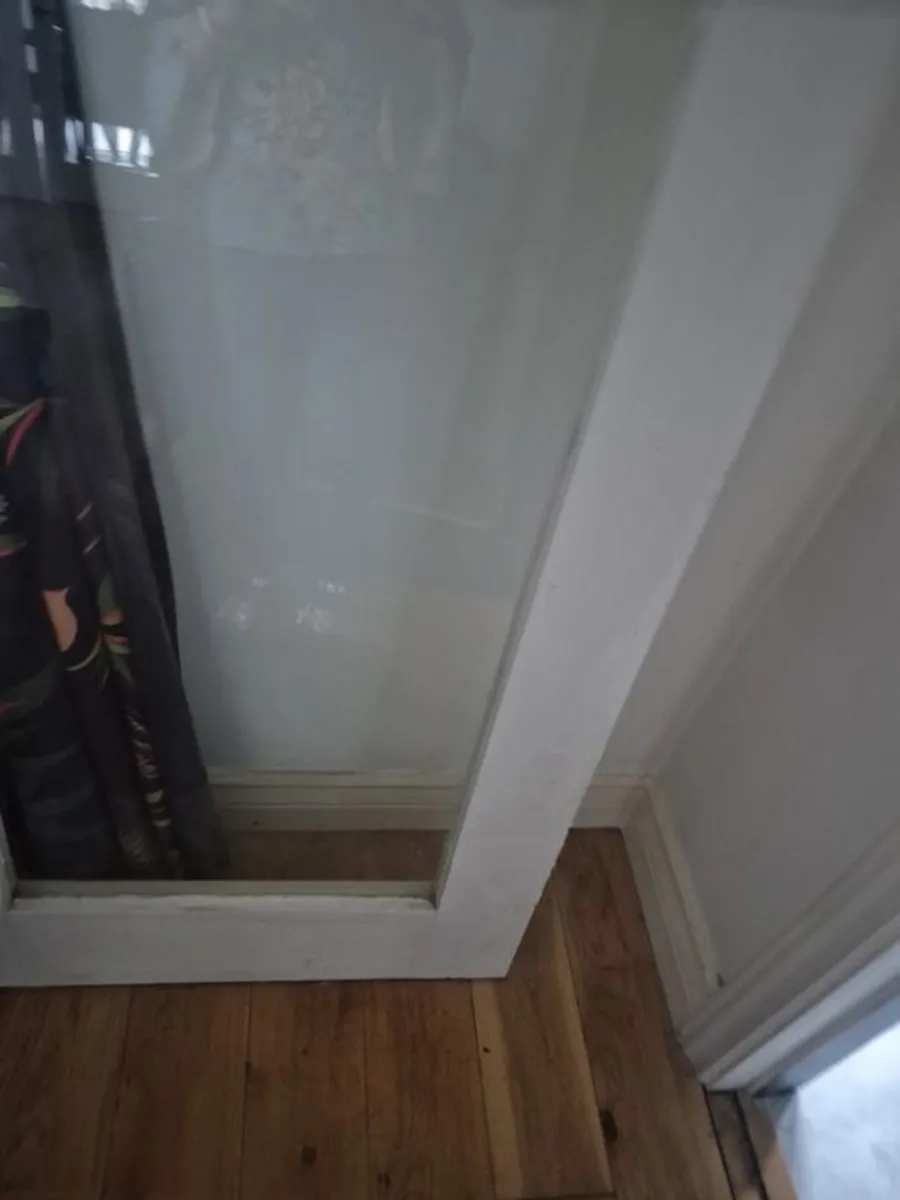One Glass Door for sale in great condition - Image 1