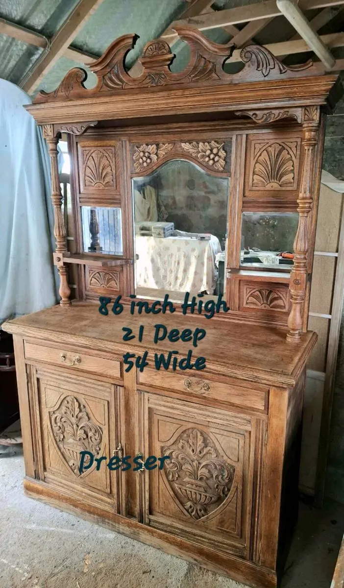 ANTIQUE OAK DRESSER - Image 1