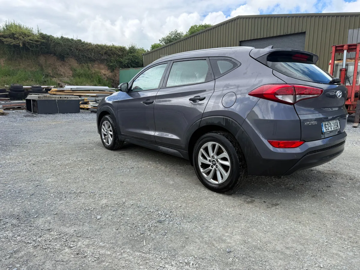 2016 Hyundai Tucson 1.7 diesel - Image 4