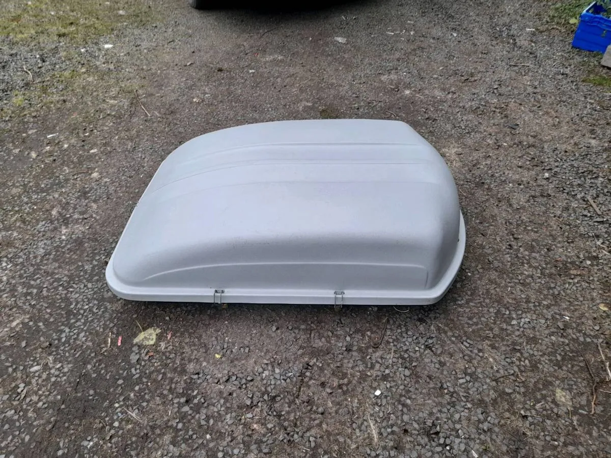 Roofbox - Image 1