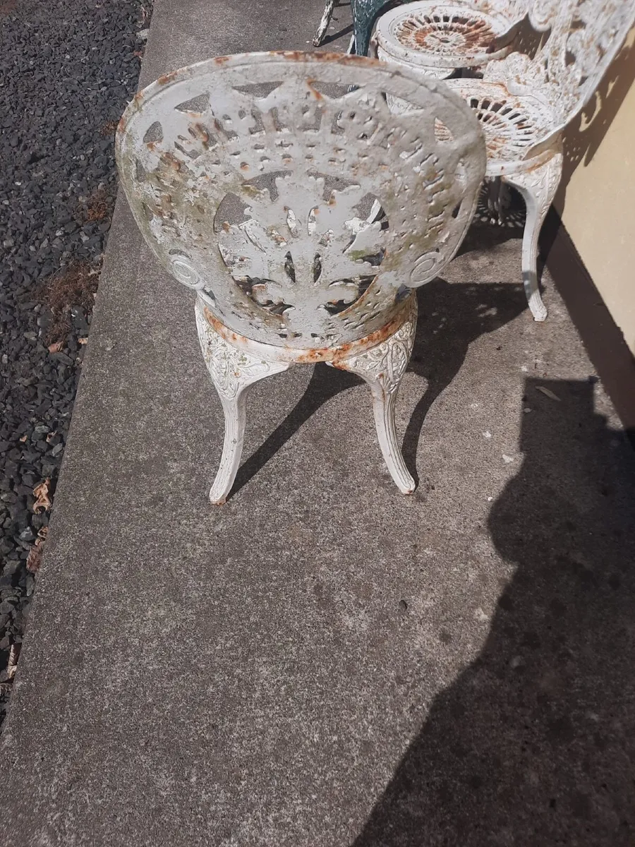 Cast-iron garden chairs - Image 2