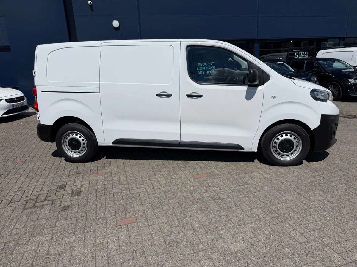 2024 Peugeot Expert Professional - Image 2
