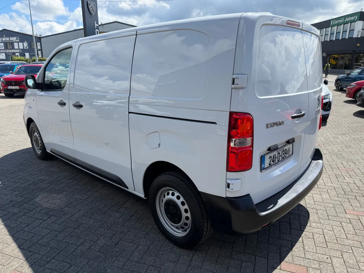 2024 Peugeot Expert Professional - Image 3