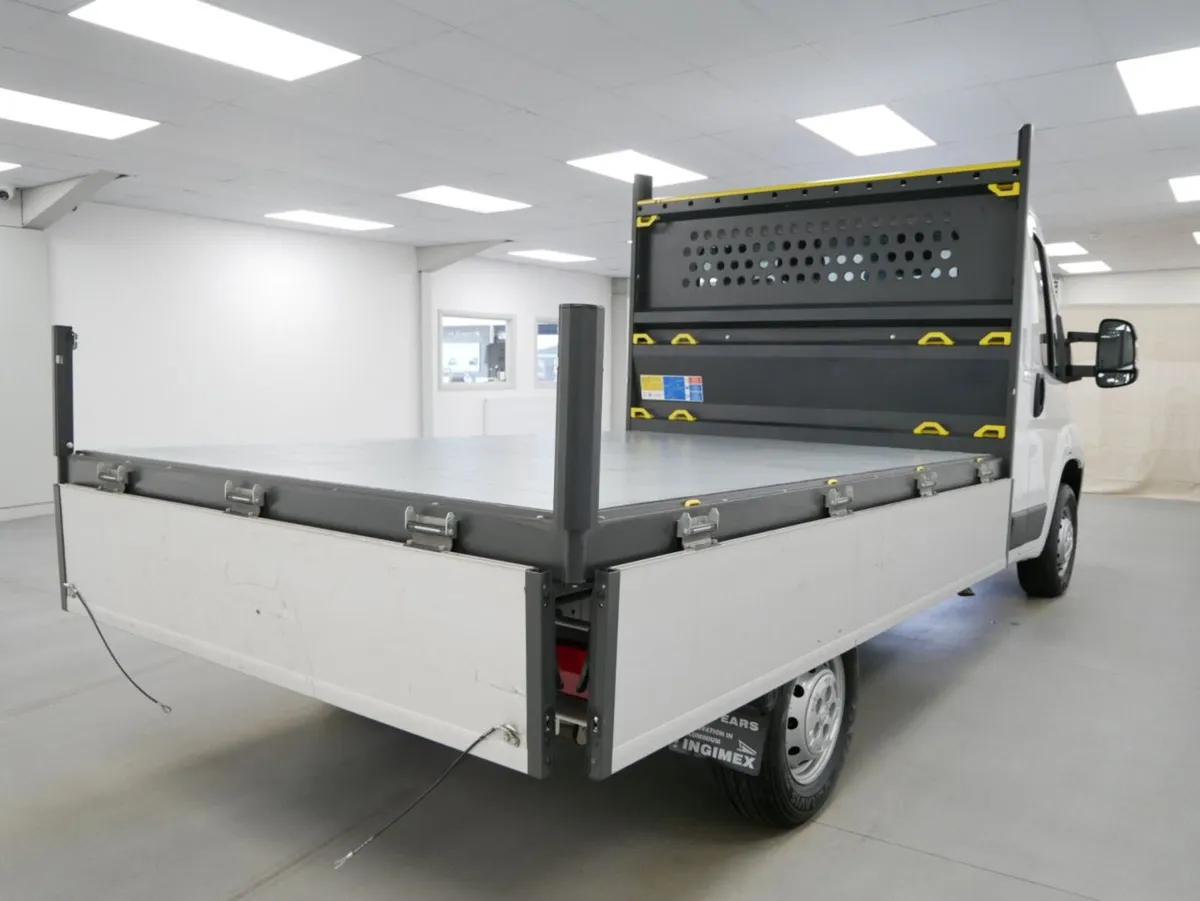 2024 Peugeot Boxer Dropside Van - Image 4