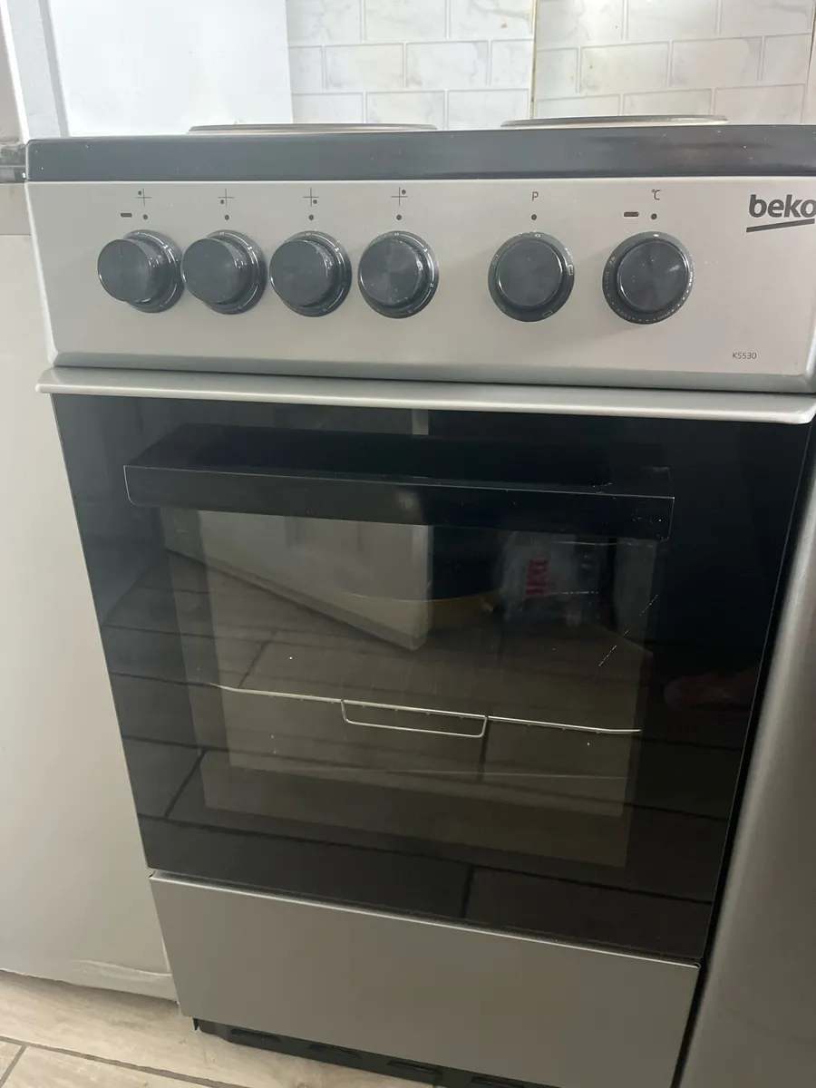 50inch beko silver cooker - Image 2