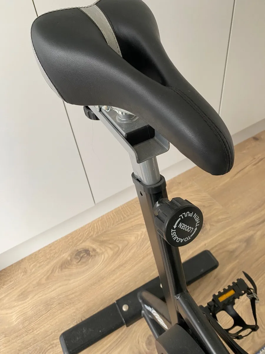 G6 Hit Fitness Exercise Bike - Image 3
