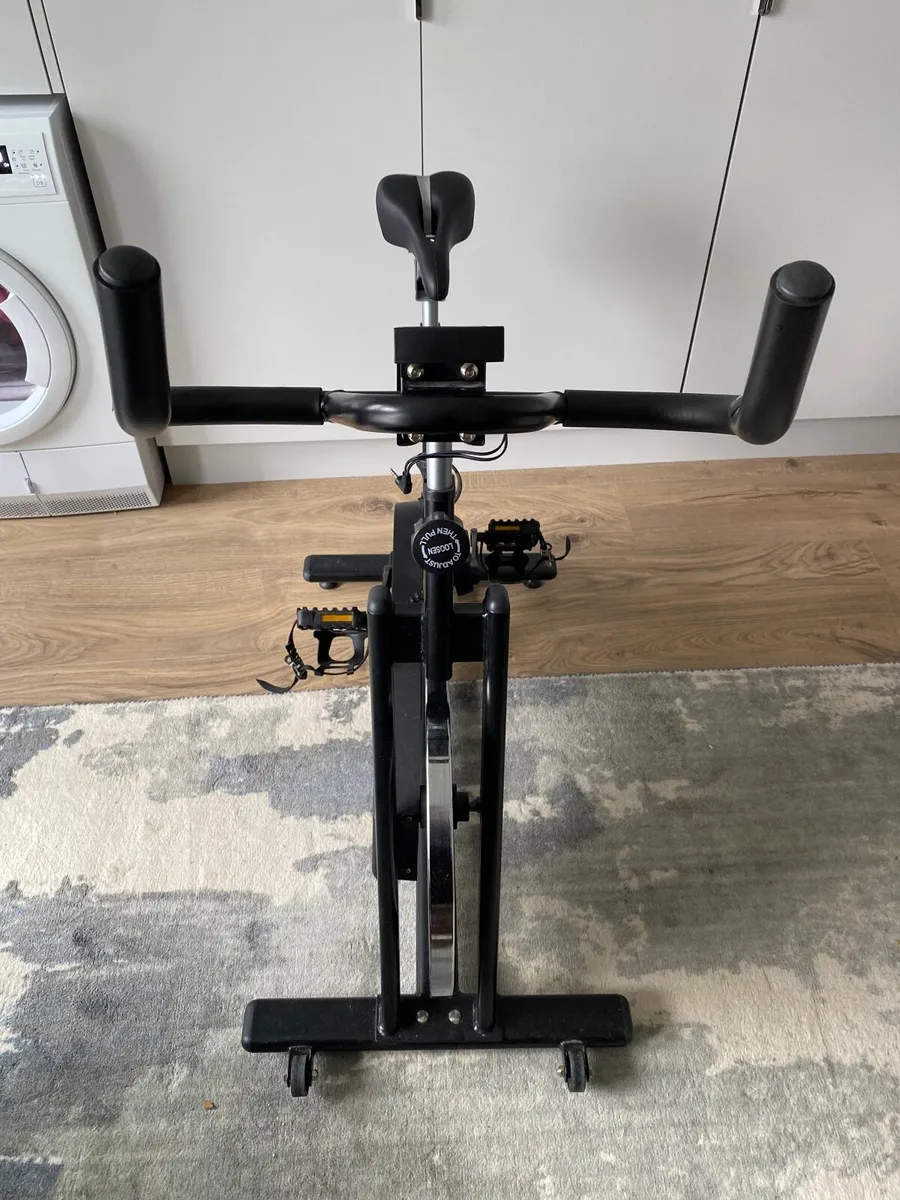 G6 Hit Fitness Exercise Bike - Image 1