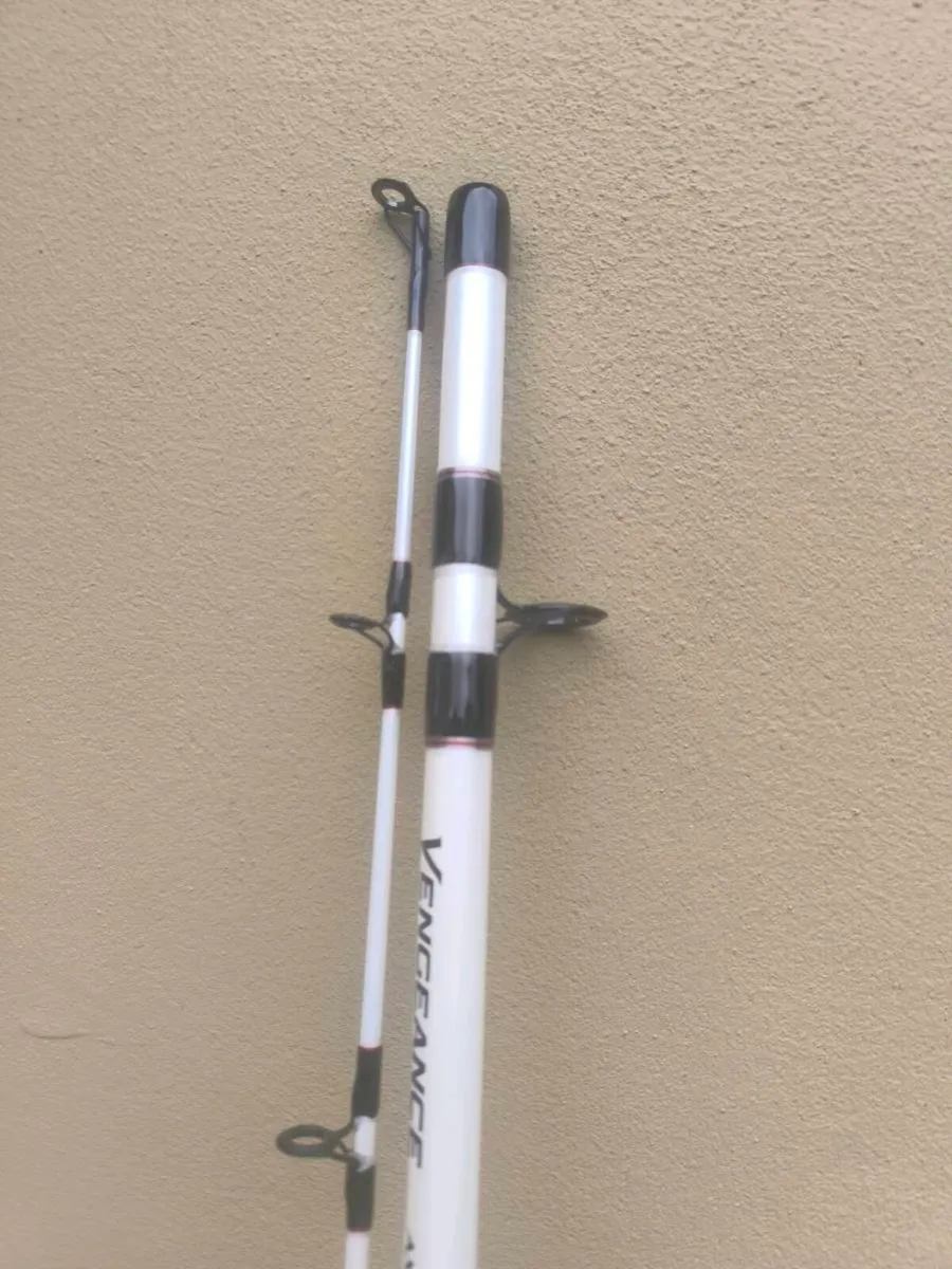 Shimano vengeance AX boat rod new - Image 2
