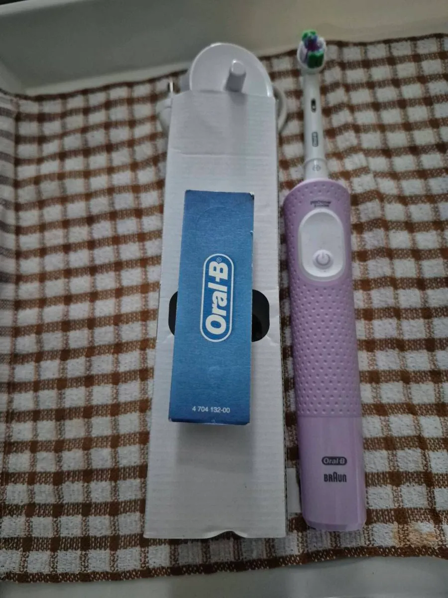 ORAL B PRO - Image 4
