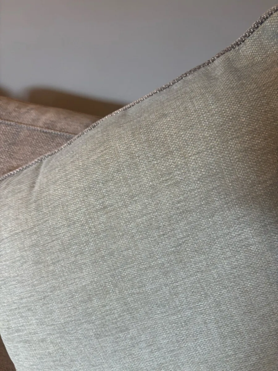 3 seater grey couch - Image 4