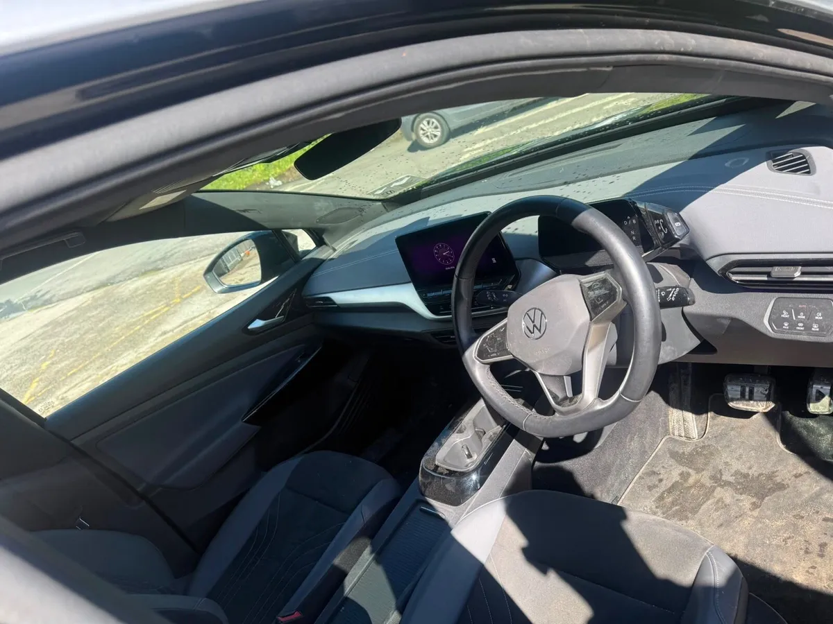 2023 VOLKSWAGEN ID4 52KWH . DAMAGED SALVAGE - Image 4