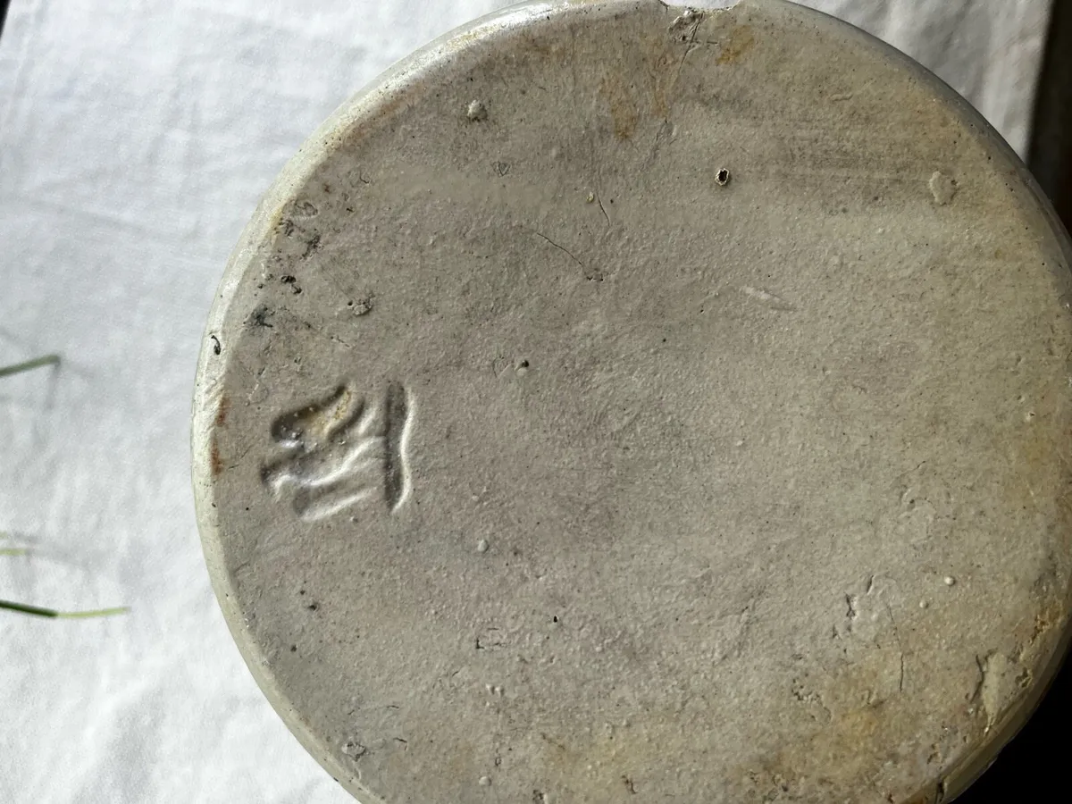 Antique salt glazed utensils jar - Image 2