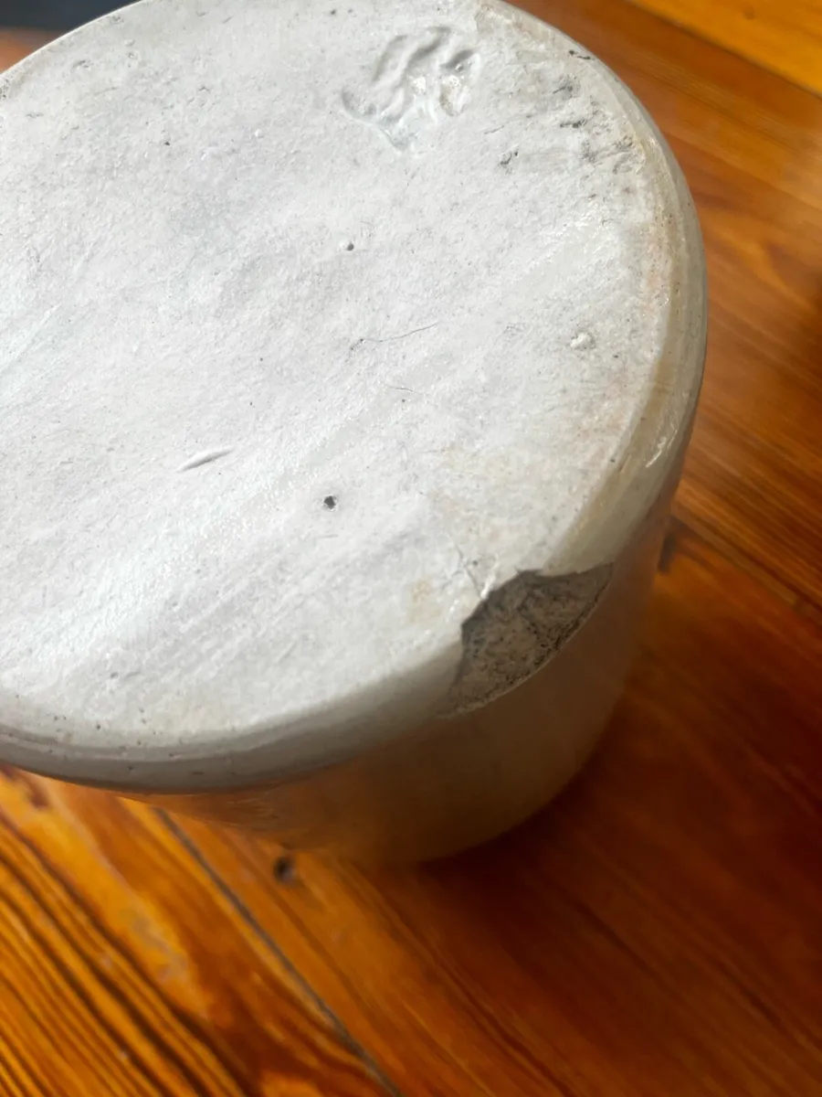 Antique salt glazed utensils jar - Image 3
