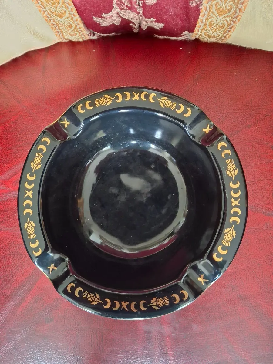 VINTAGE ASHTRAY - Image 2