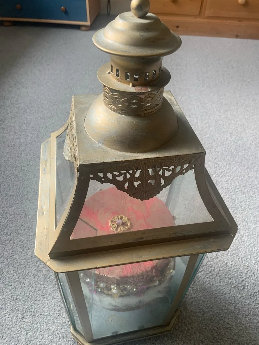 Crown - Image 3