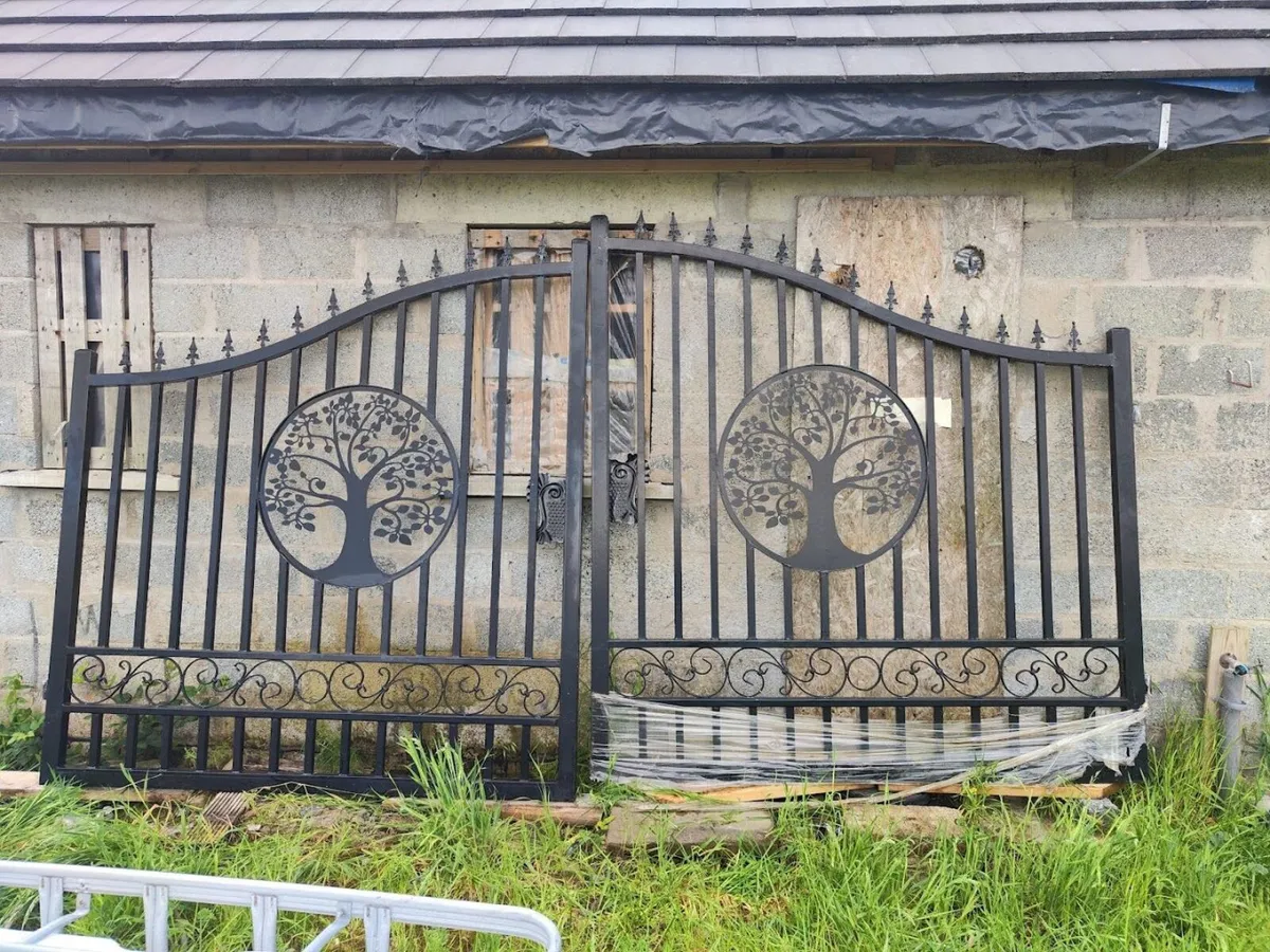 Gates - Image 2