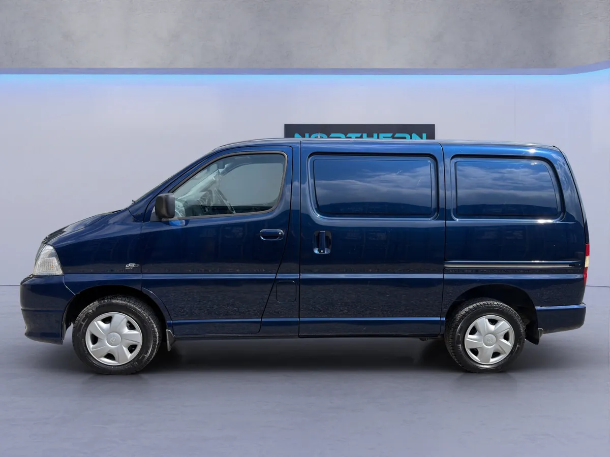 2008 Toyota Hiace 120bhp - Image 4