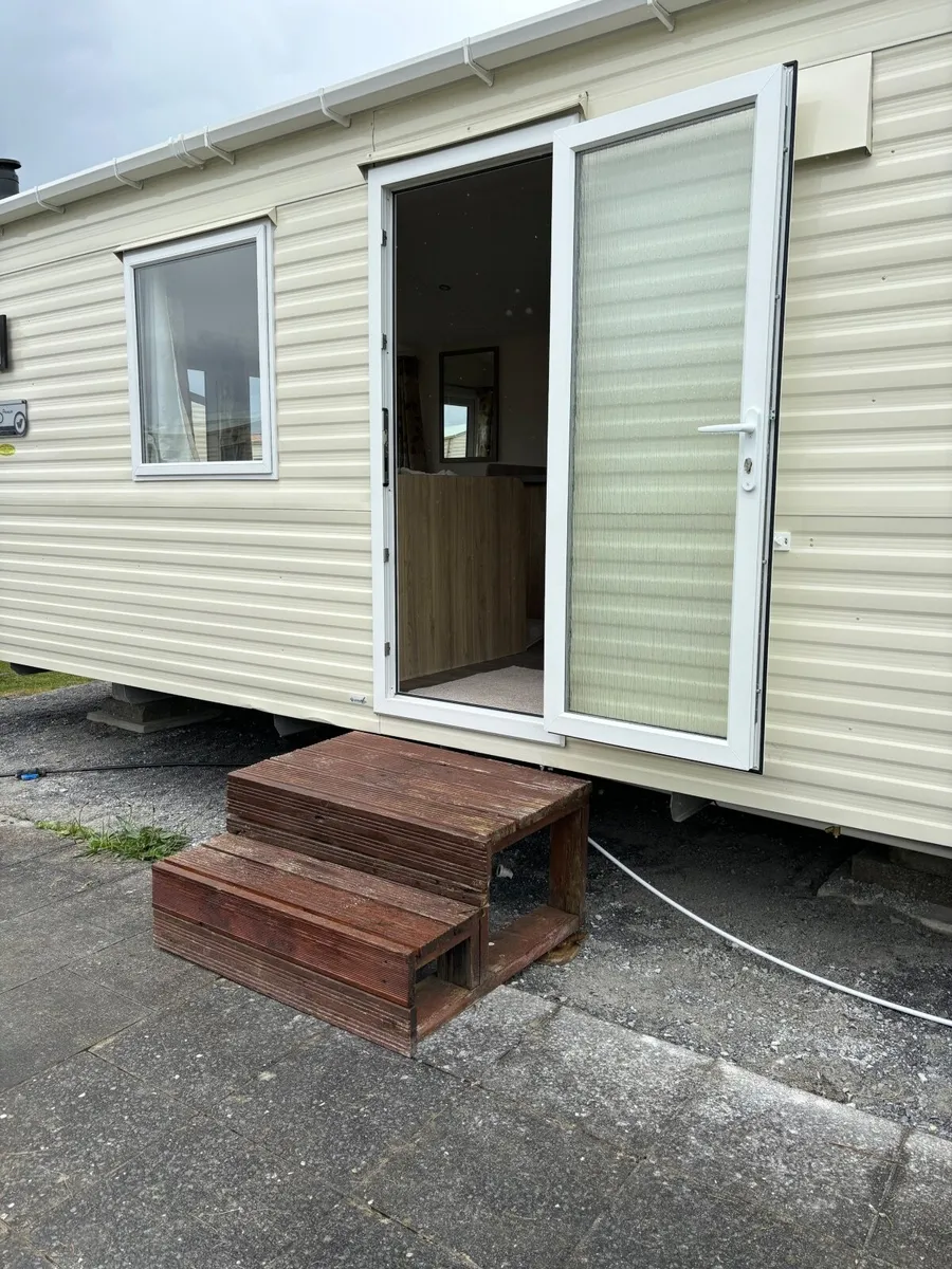 Willerby Rio Premier Mobile home for sale - Image 2