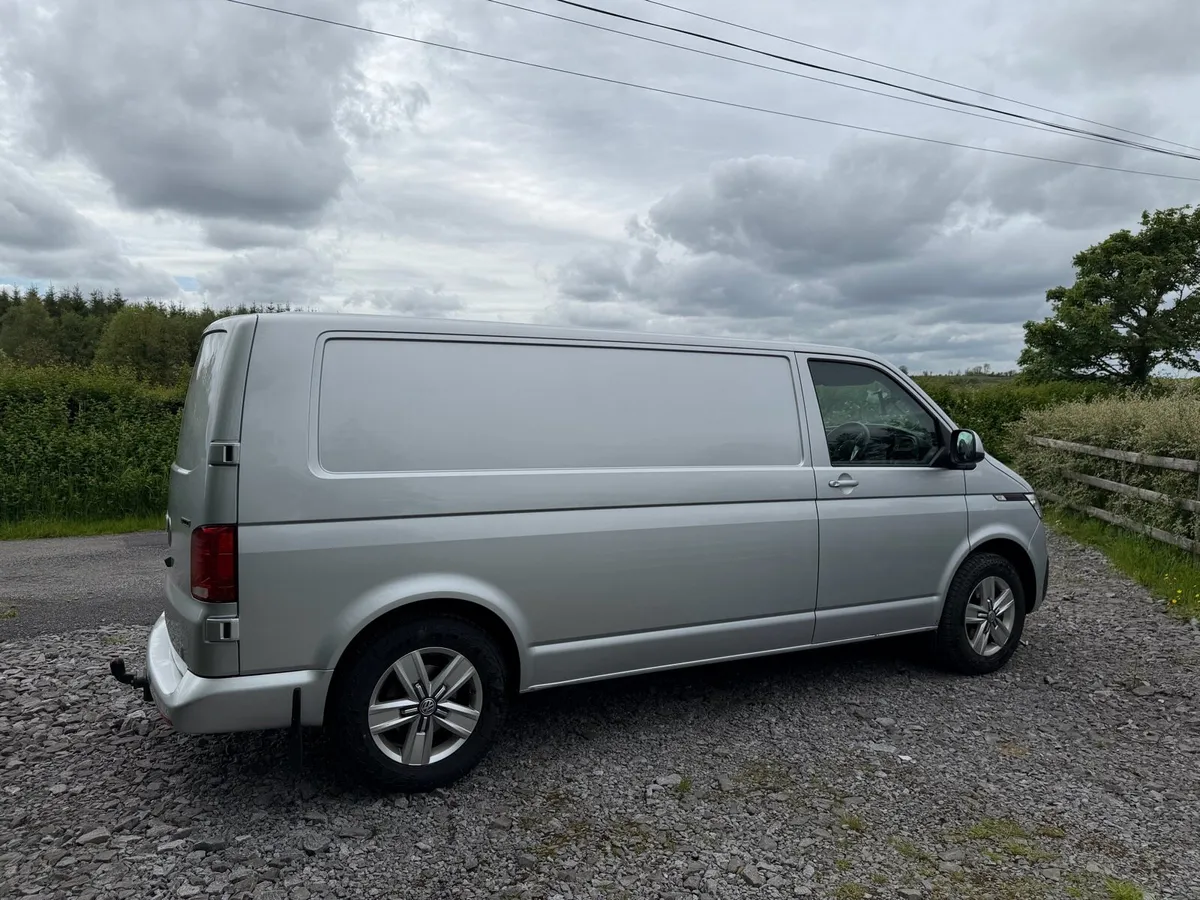 Volkswagen Transporter T6.1 4motion - Image 3