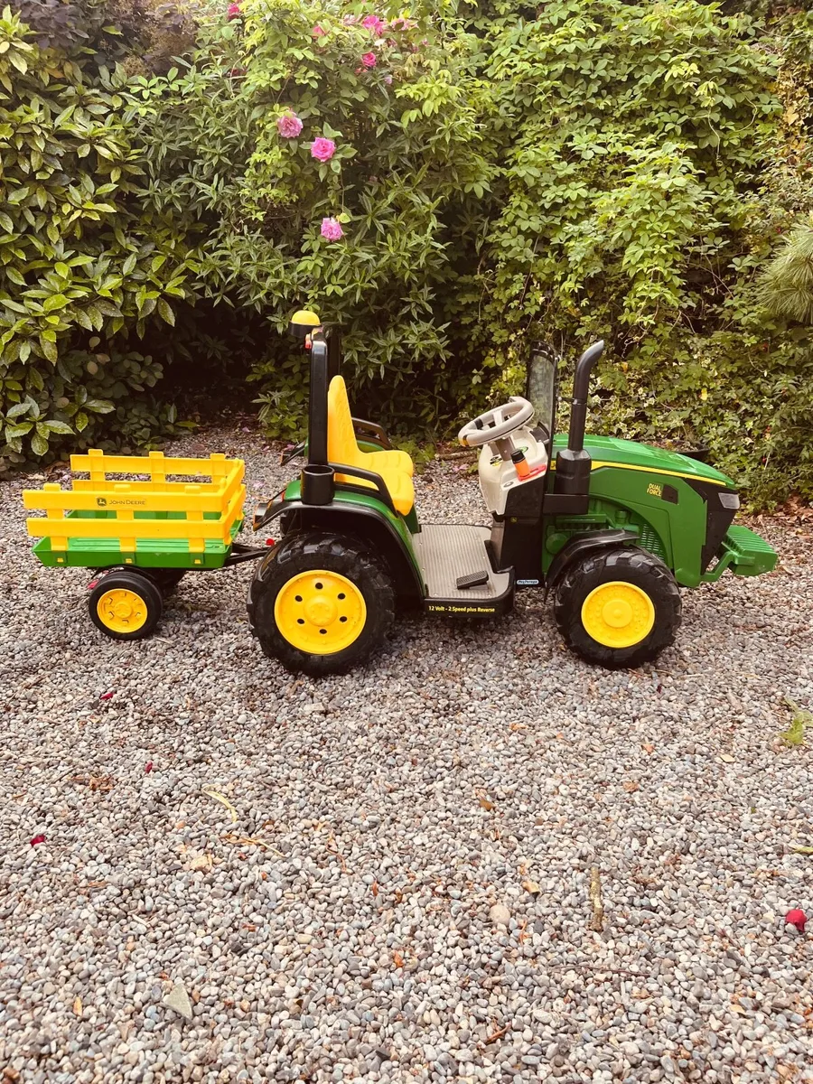 Peg Pegero John Deere Tractor - Image 1