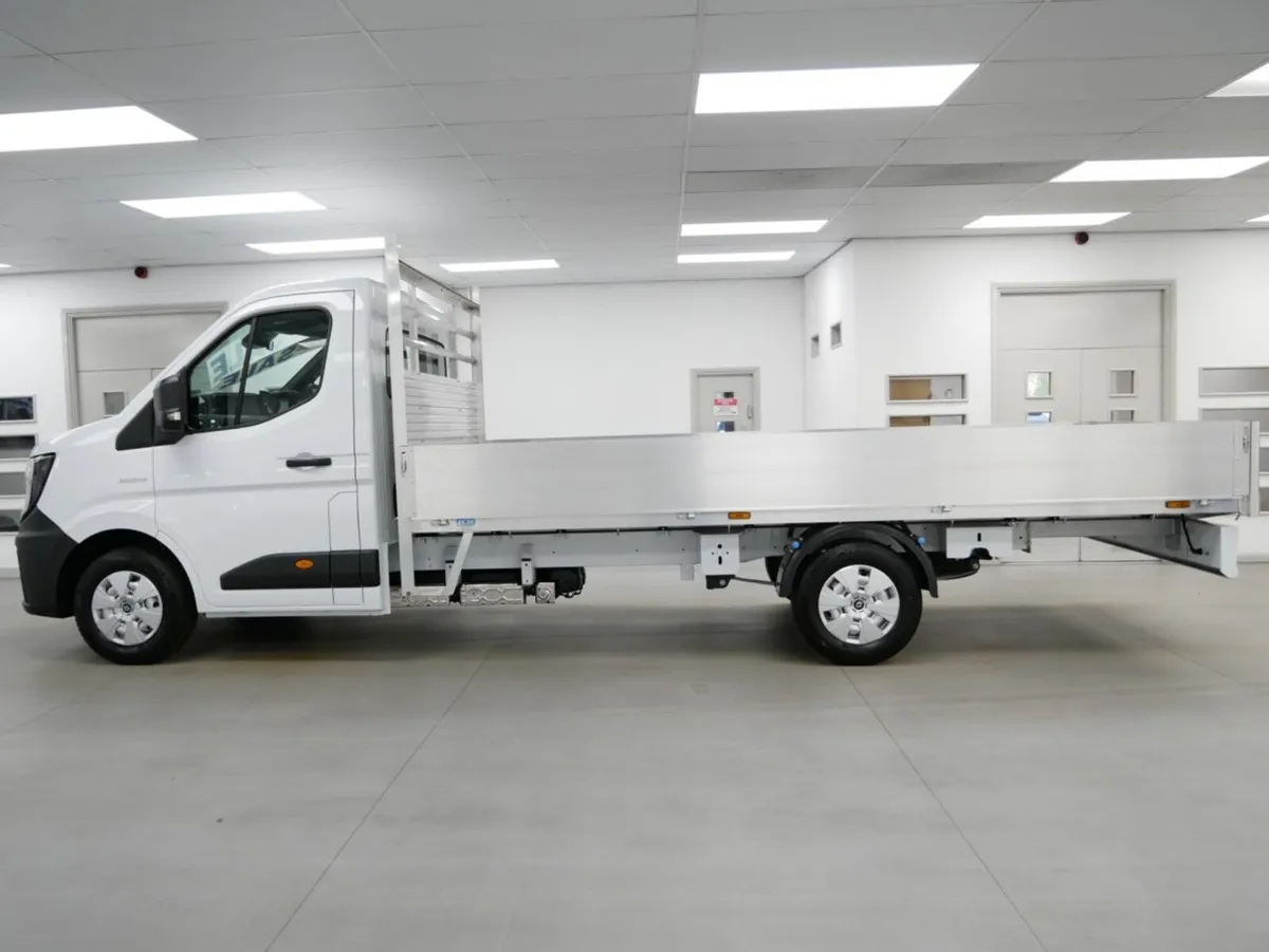 2026 Renault Master Dropside - €924/pm - Image 1