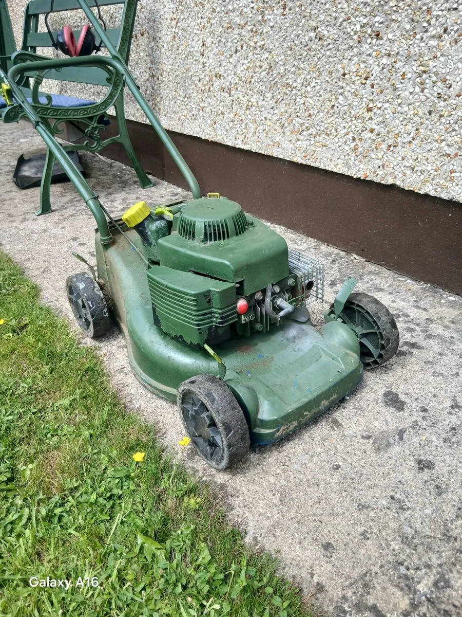Petrol mower - Image 3