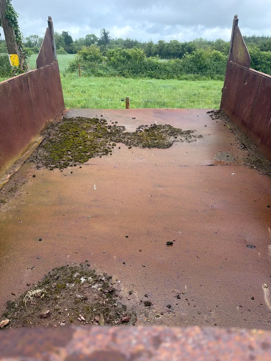 Tipping trailer - Image 4