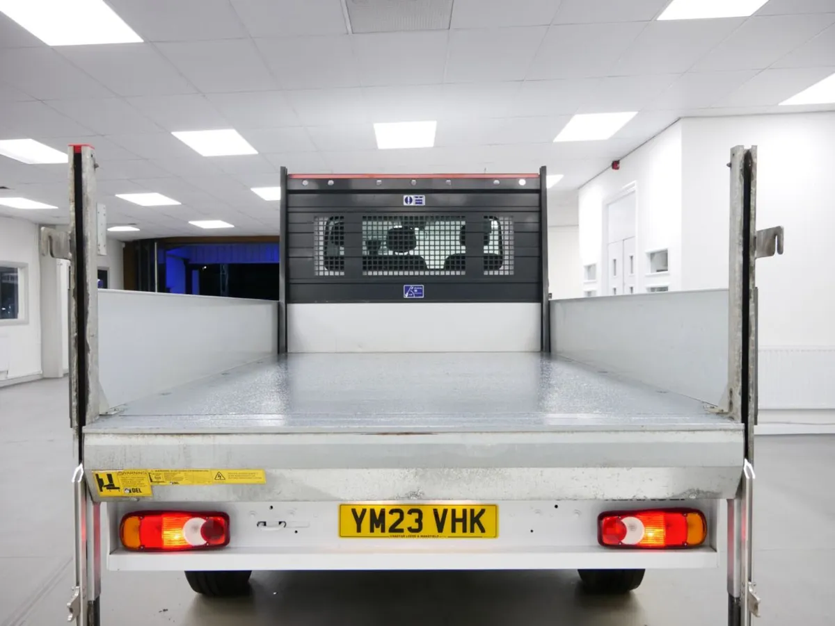 2023 Renault Master Dropside Van - Image 2