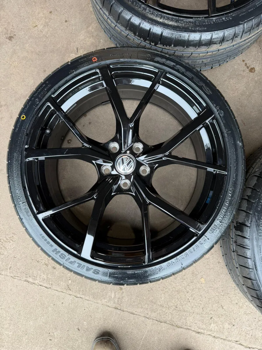 19” estroil style alloy wheels - Image 2