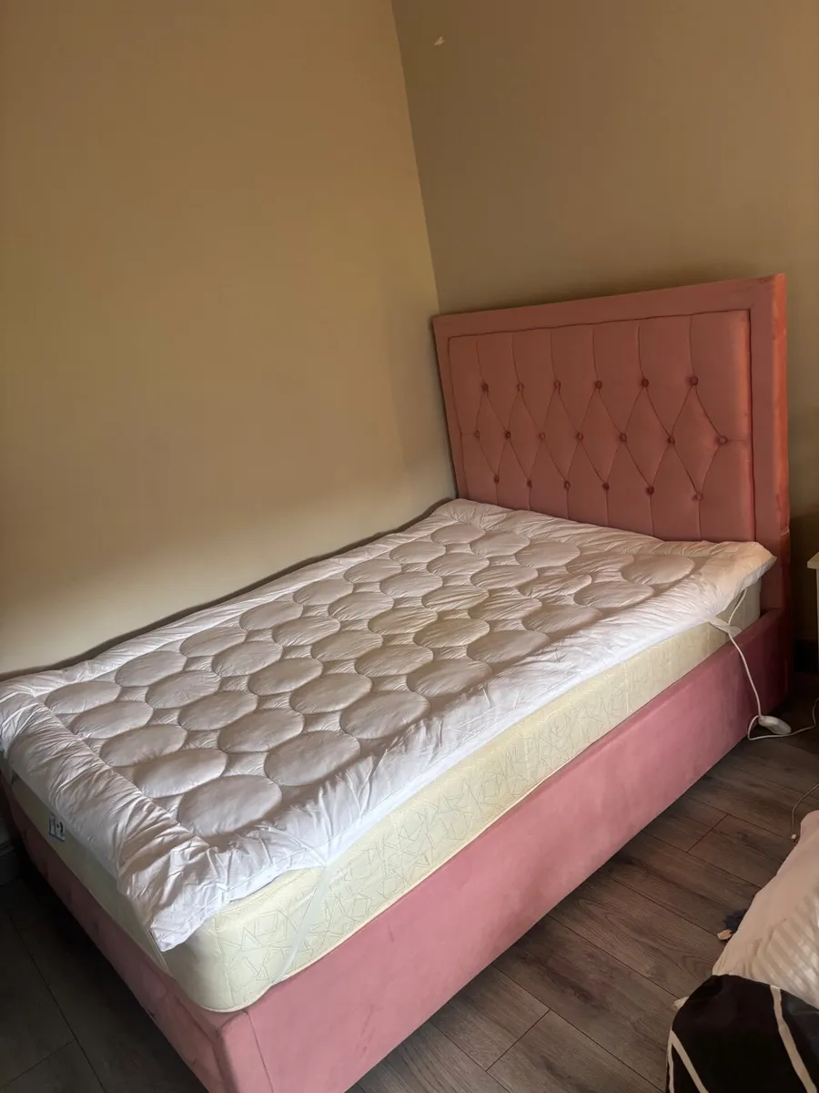 Bed - Image 4