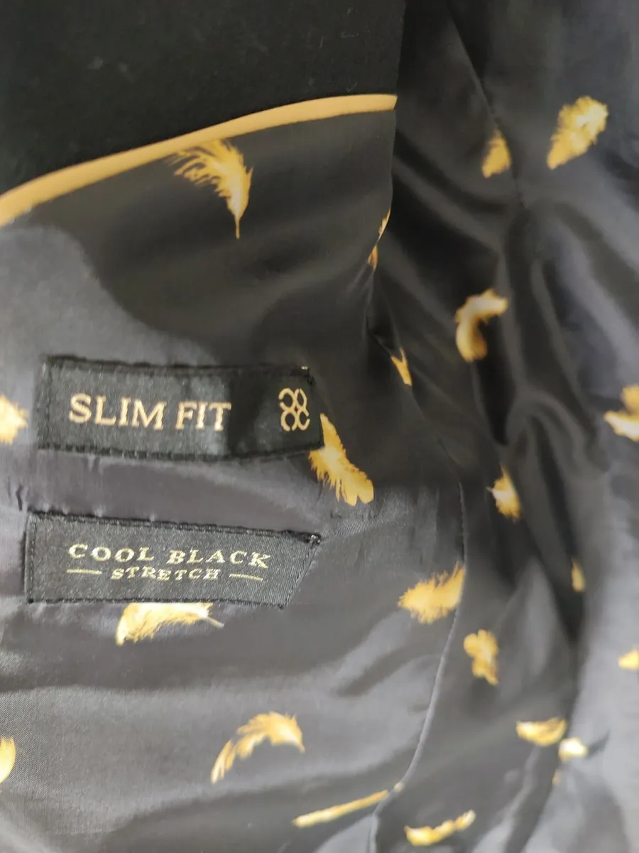 Black  Suit - Image 4