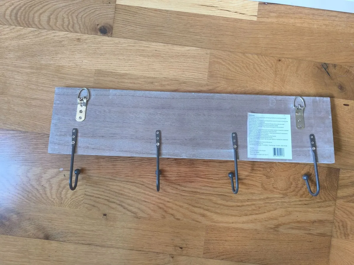 Coat hanging rack - Image 2