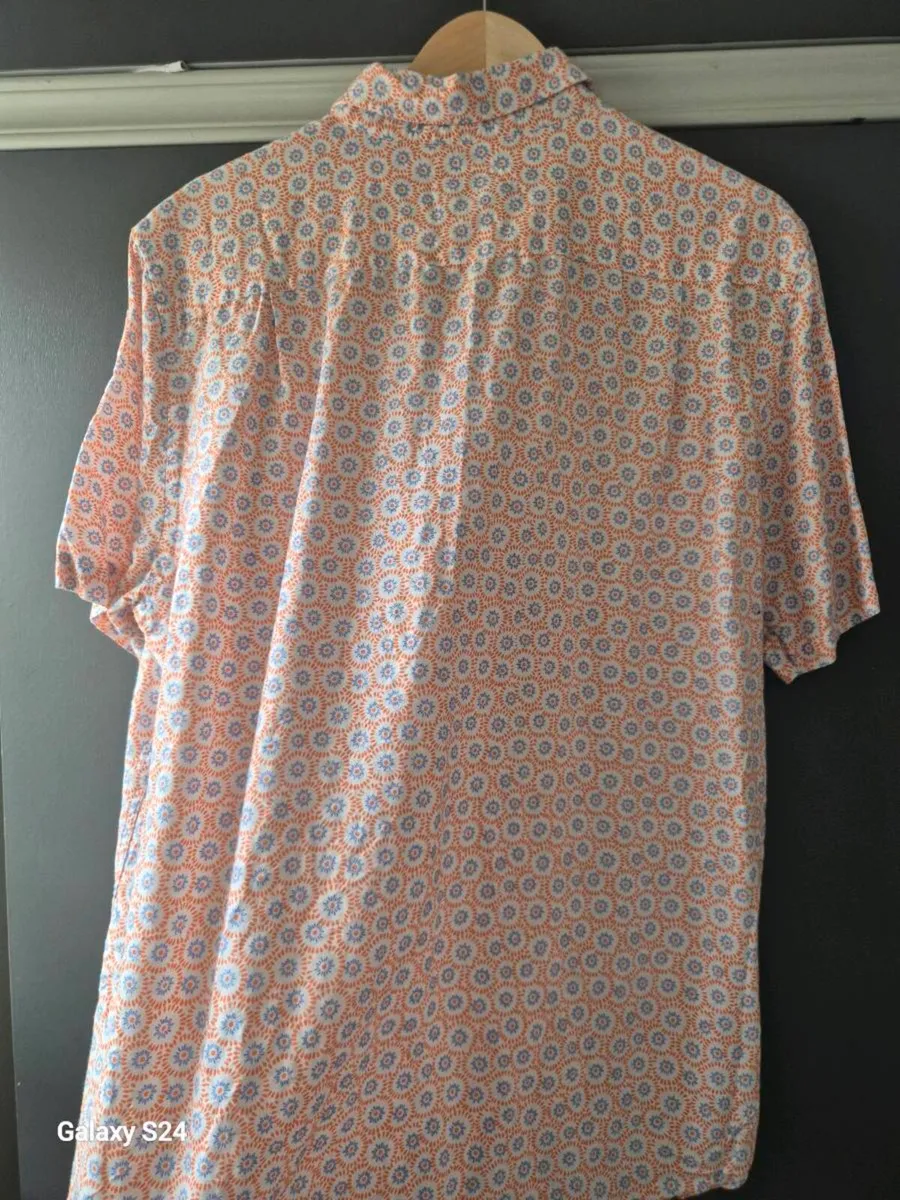 Clothes - Image 3