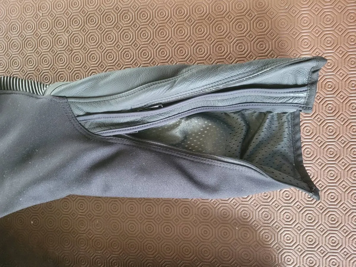 Ladies leather motorbike pants - Image 3