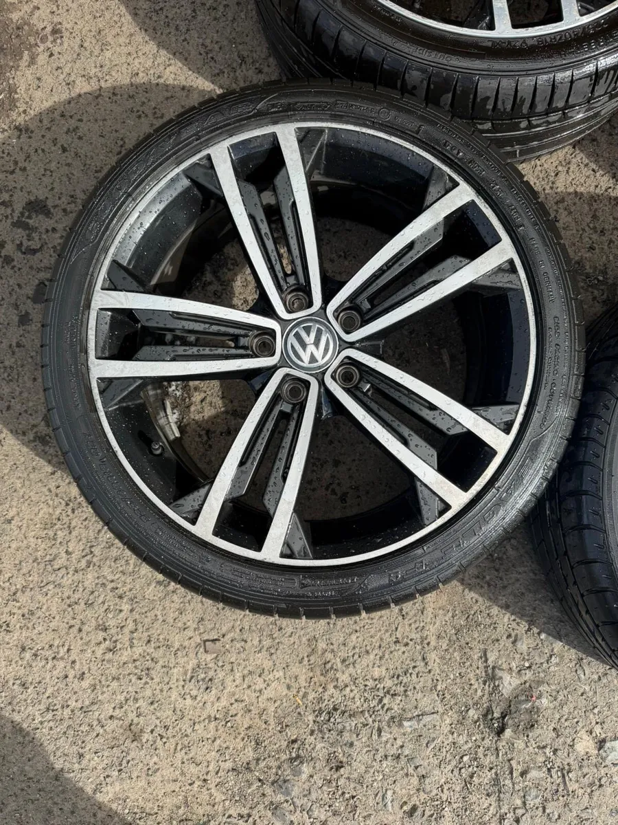 18” Vw seville alloy wheels - Image 2