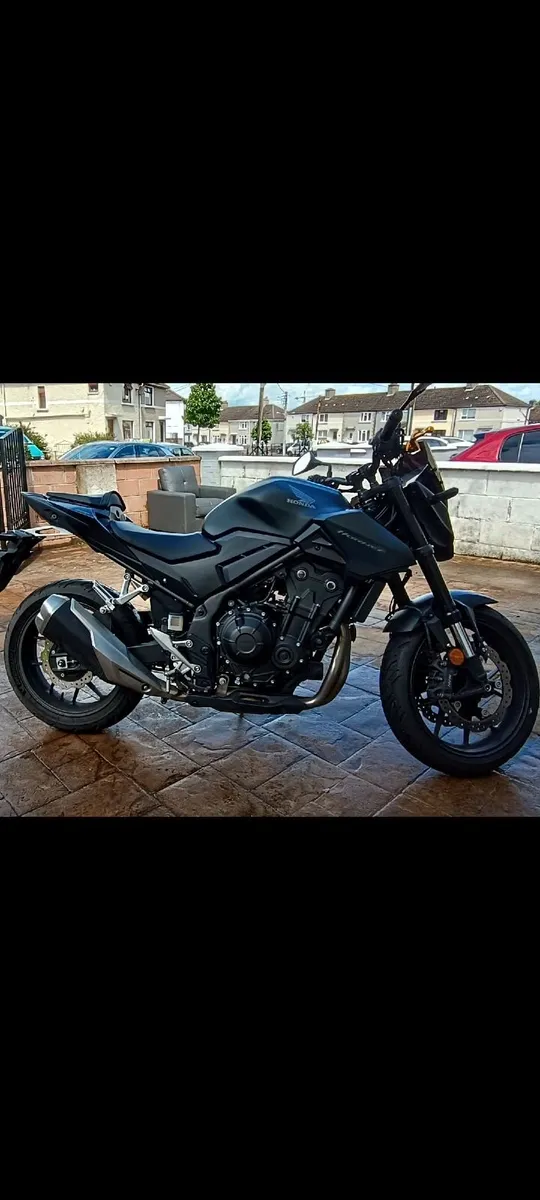 HONDA CB500 HORNET MINT CONDITION - Image 2