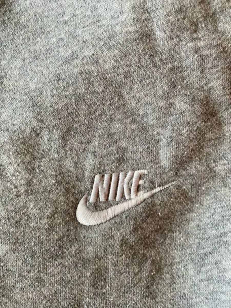 Nike kids bottoms - Image 4