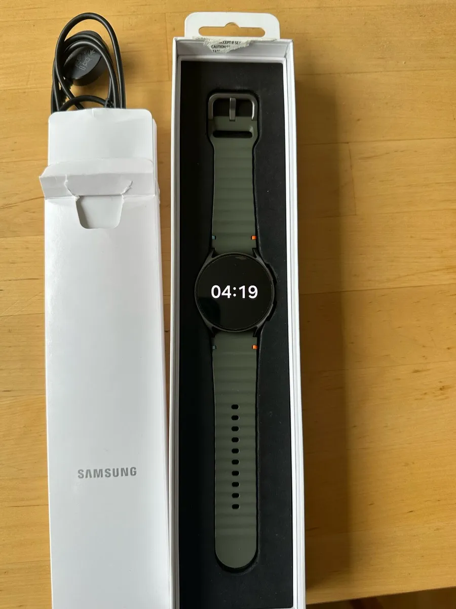 Samsung Galaxy Watch series 7 GPS - Image 1