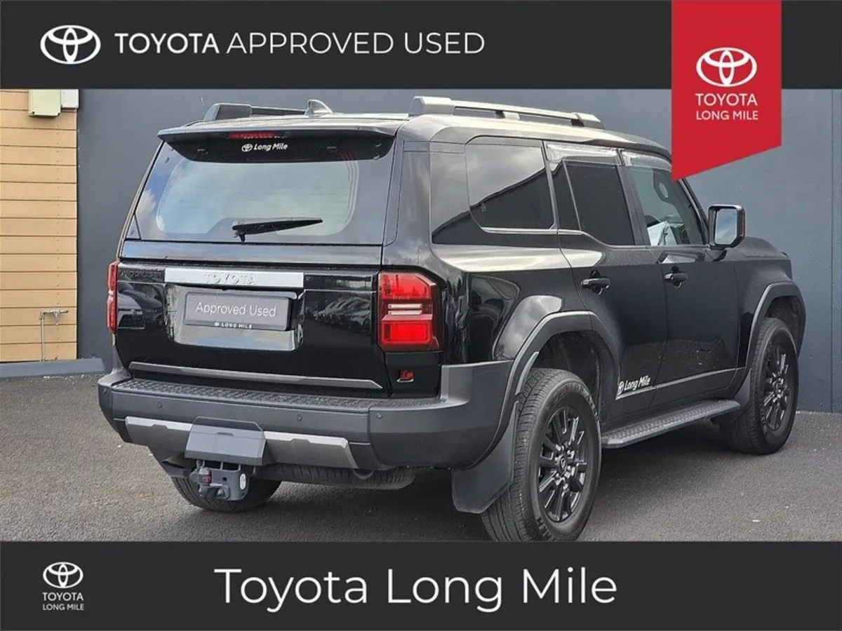 Toyota Land Cruiser 2.8 LWB Auto with VAT Invoice - Image 2