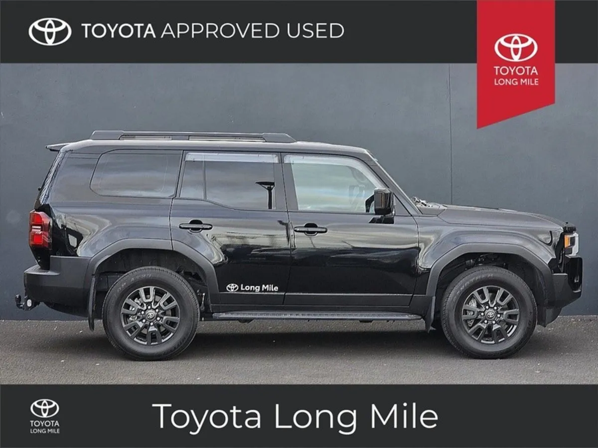 Toyota Land Cruiser 2.8 LWB Auto with VAT Invoice - Image 3