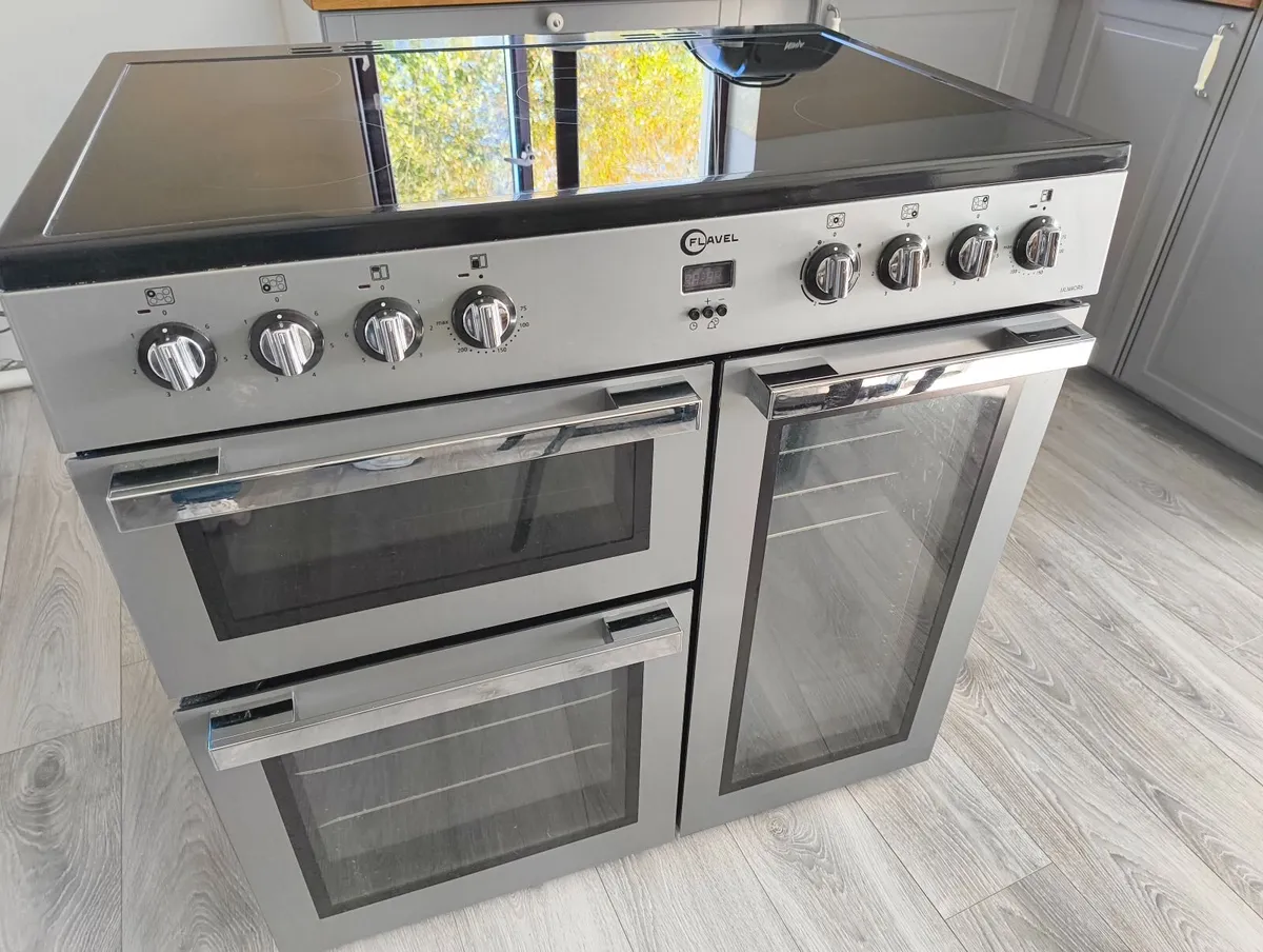 Range electric cooker - Image 1