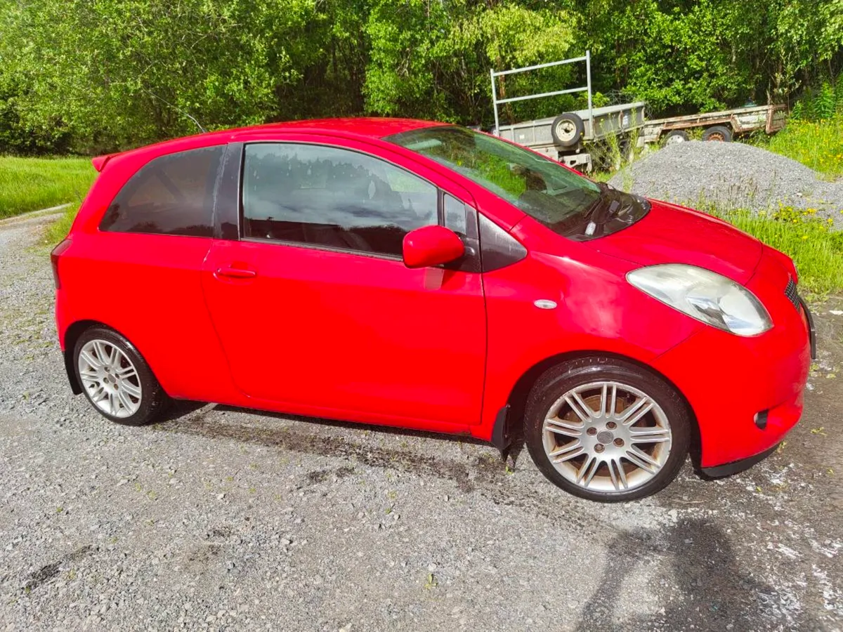 Toyota Yaris SR - Image 1