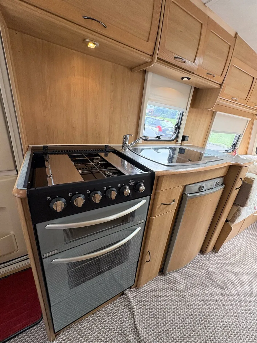 Ultima 525 Caravan - Image 4
