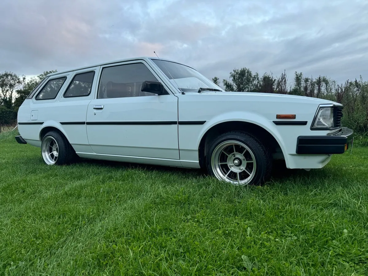 1982 ke70 Corolla Panel Van - Image 2