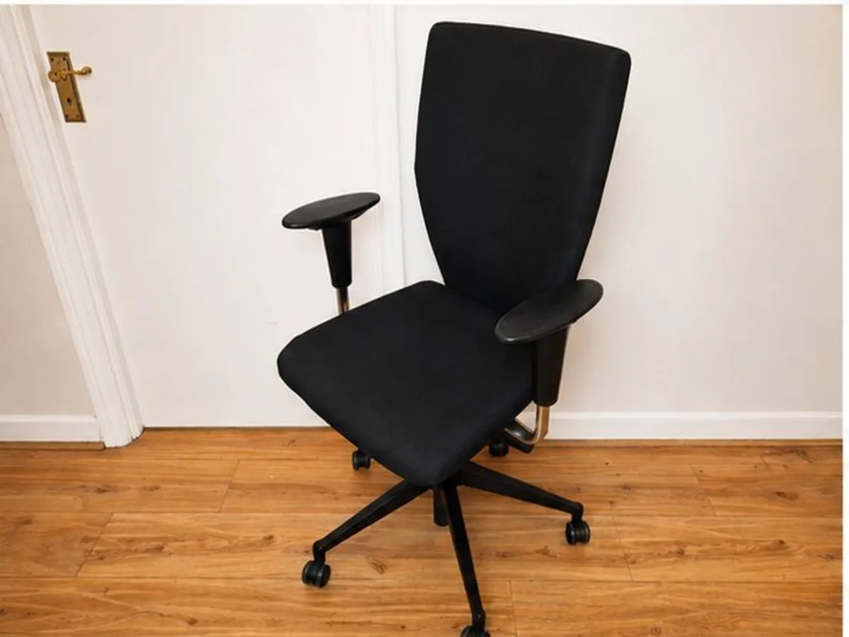 Premium Ergonomic Brunner Office Desk Chair - Image 3