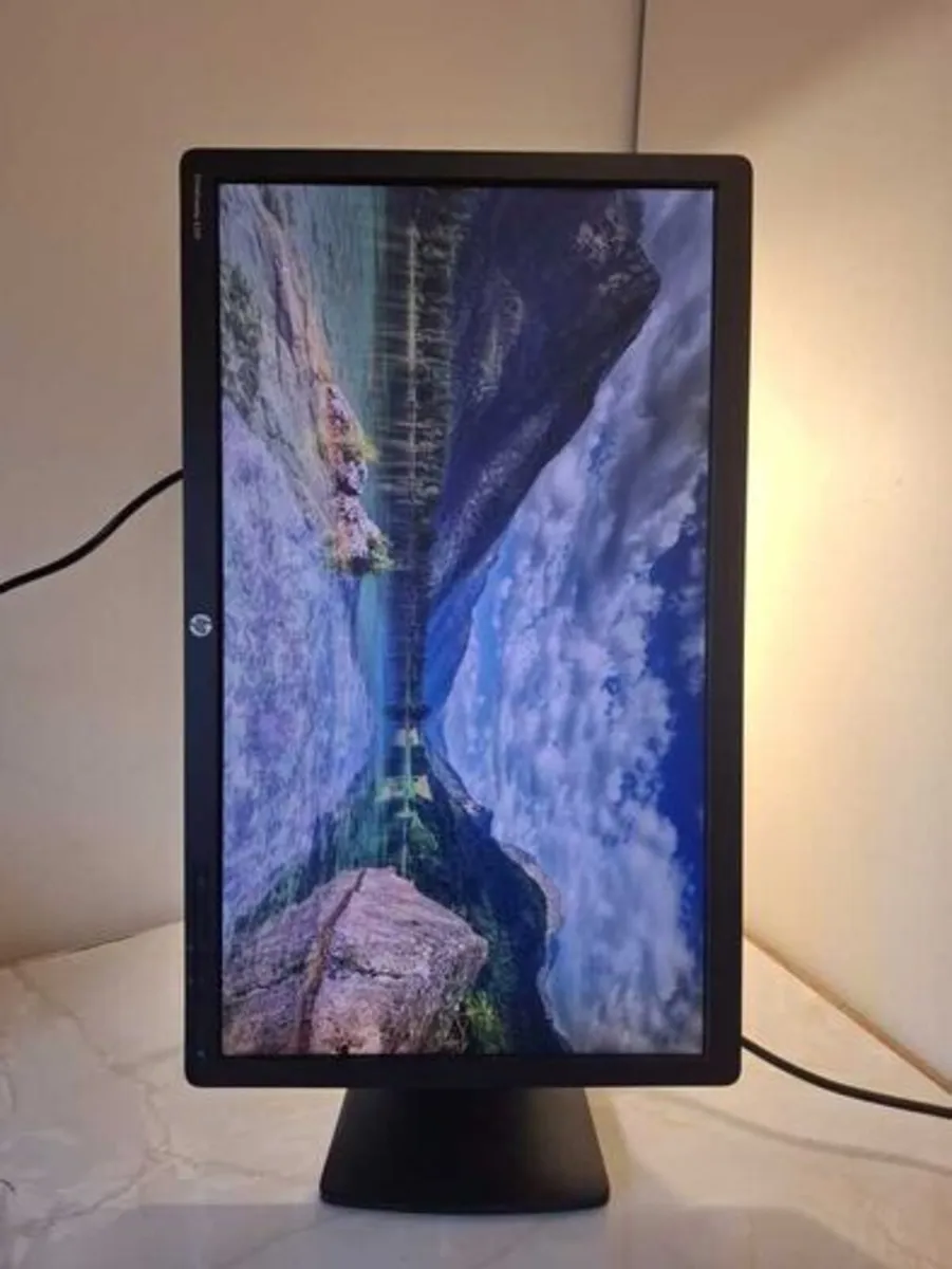 HP EliteDisplay E231 23inch Full HD Monitor - Image 2