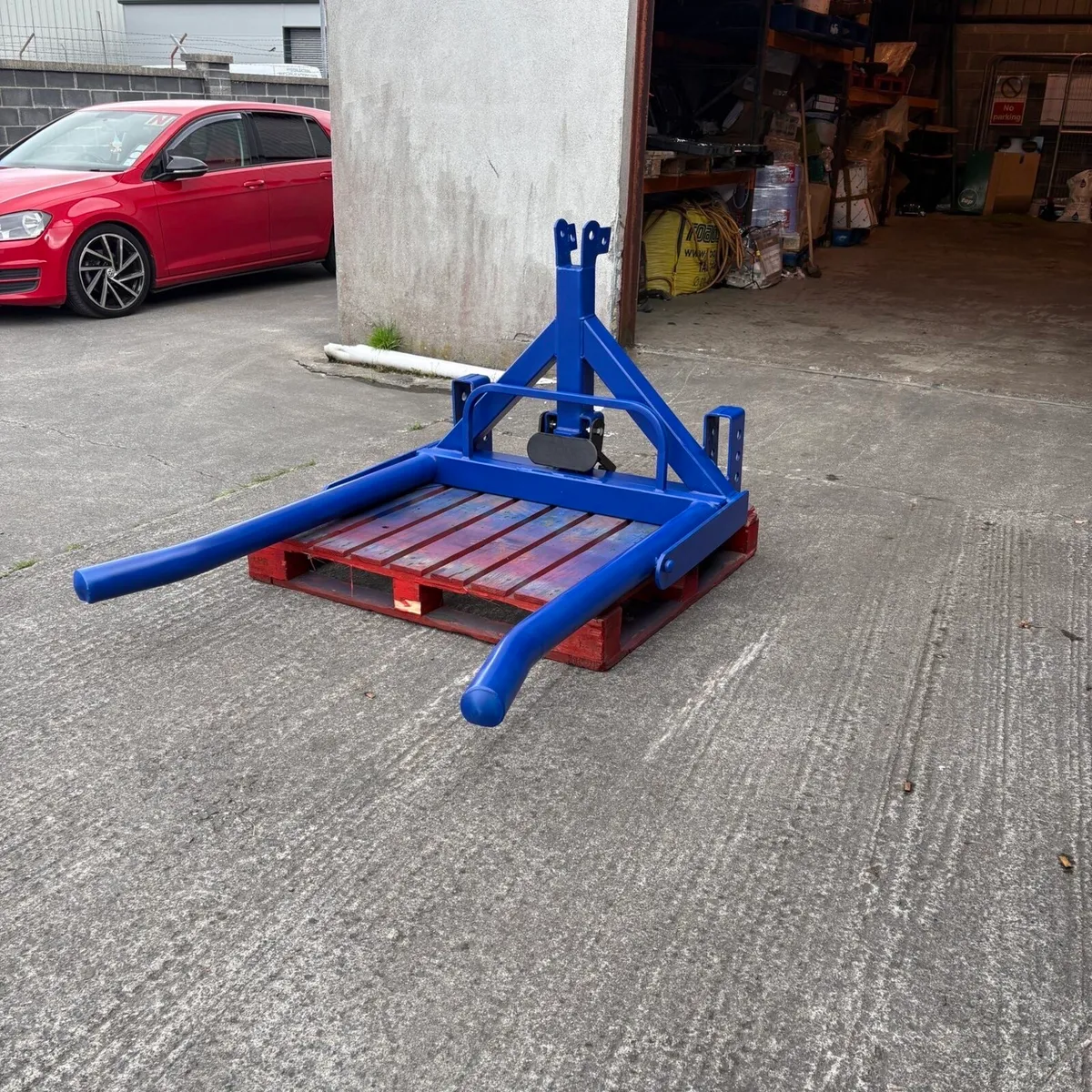 Bale Handler - Image 1