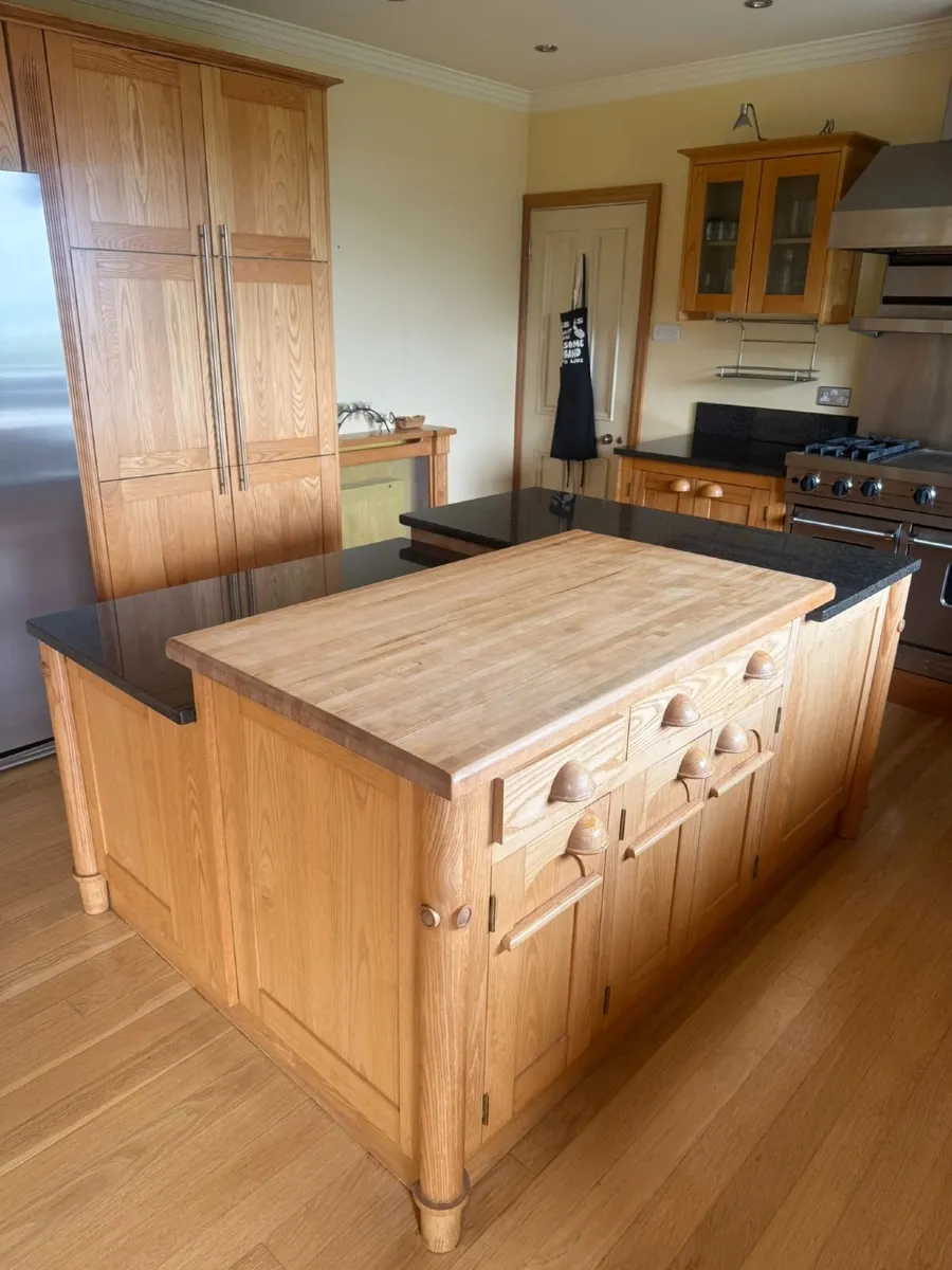 Solid Oak Kitchen - Image 3