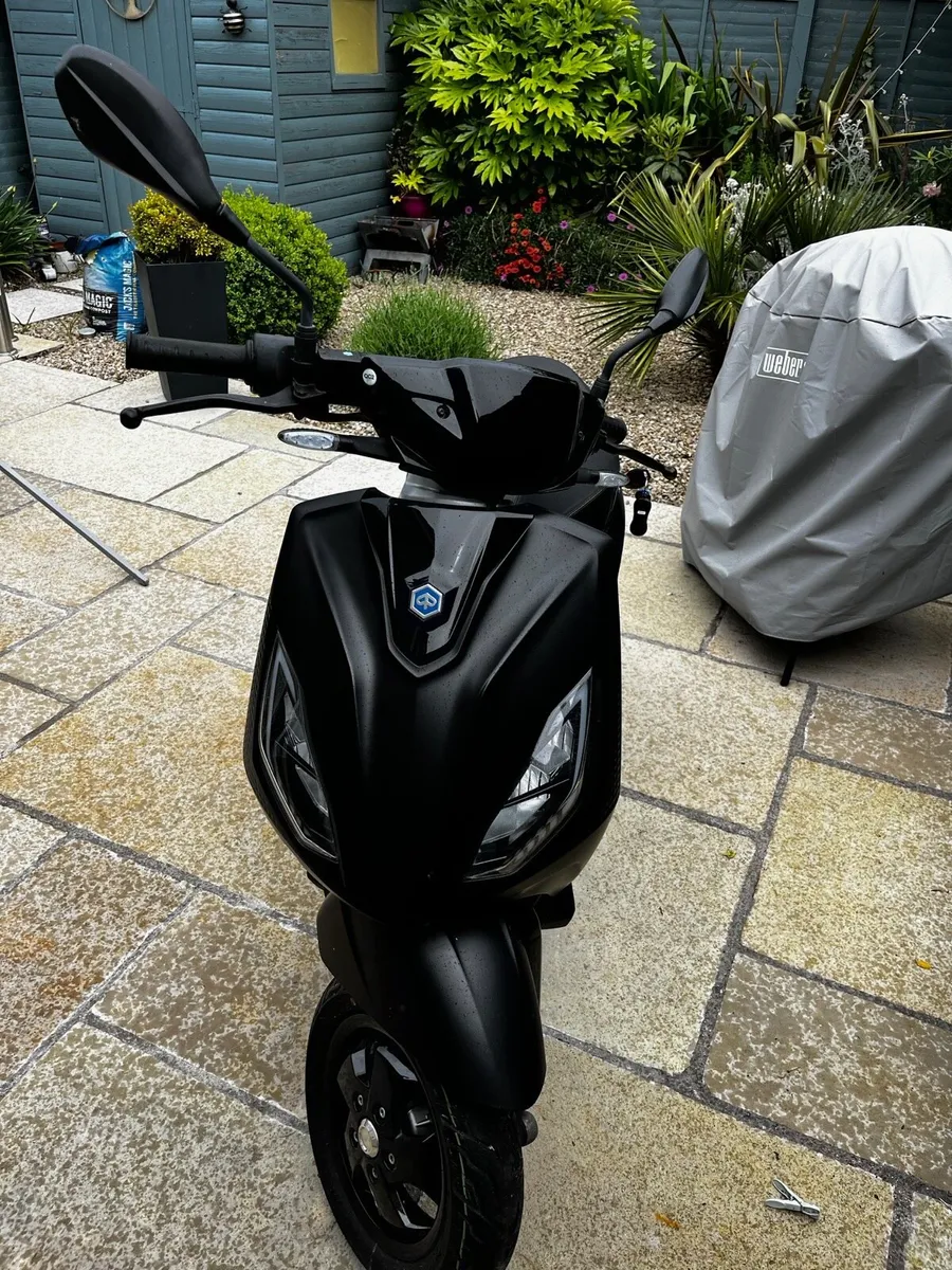 Piaggio 1 2023 - Image 1