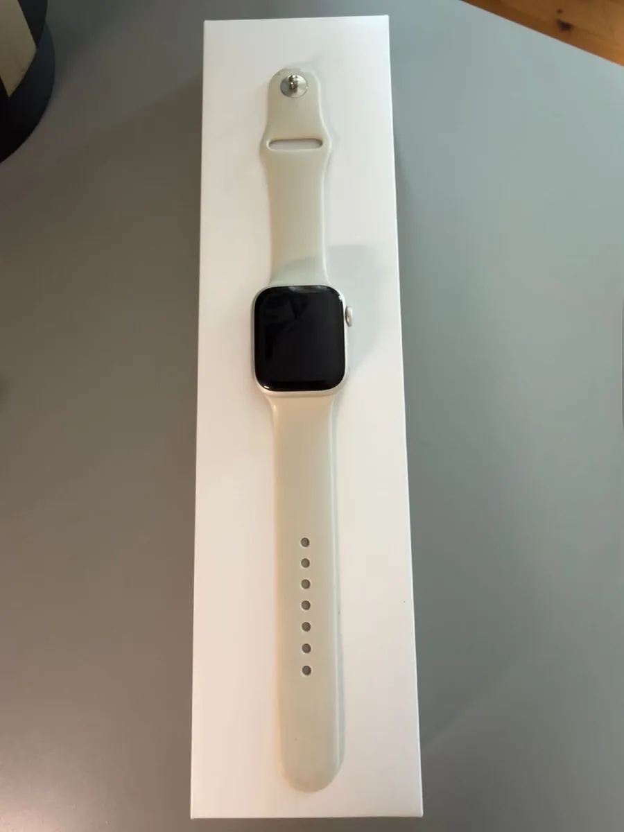 Apple Watch Series 7 - Image 1
